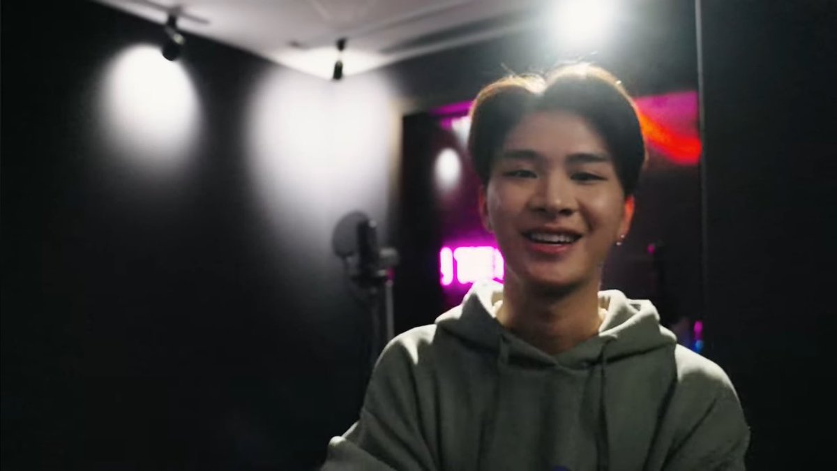 โคตรหล่อ ㅠㅠ