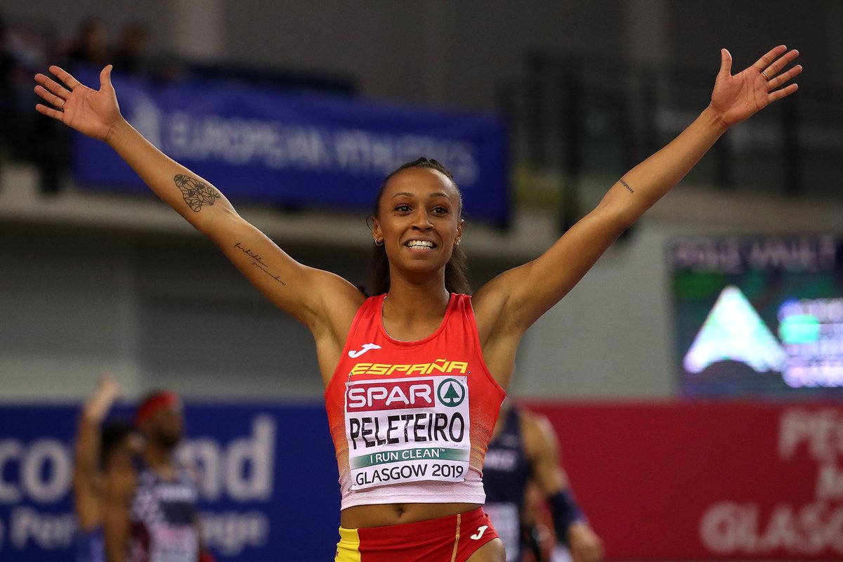 FonsiLoaiza's tweet photo. La gallega Ana Peleteiro ha salido a defender a Mbappé contra la extrema derecha: "Si hay una corriente fascista en Europa después de todo lo vivido en la II Guerra Mundial los deportistas debemos posicionarnos y usar nuestro altavoz para hablar sobre un tema preocupante". https://t.co/cJIVTnYAcL