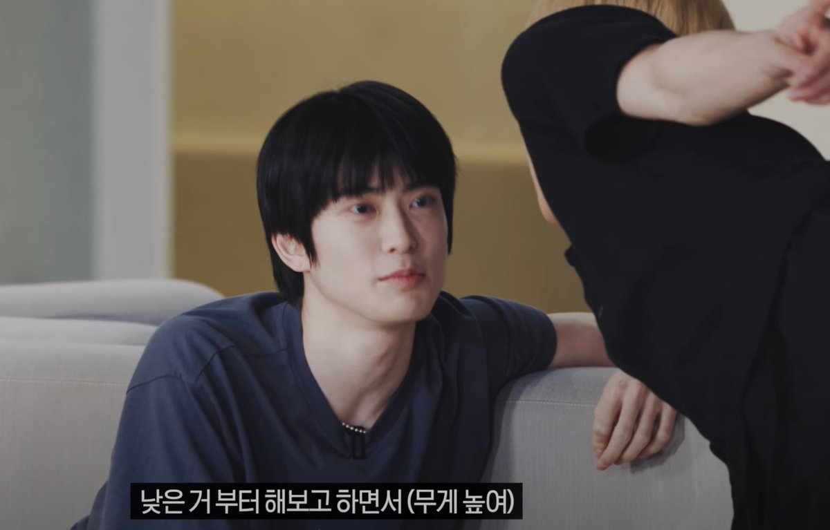 진심 고양이랑 강아지야...🍑🐶