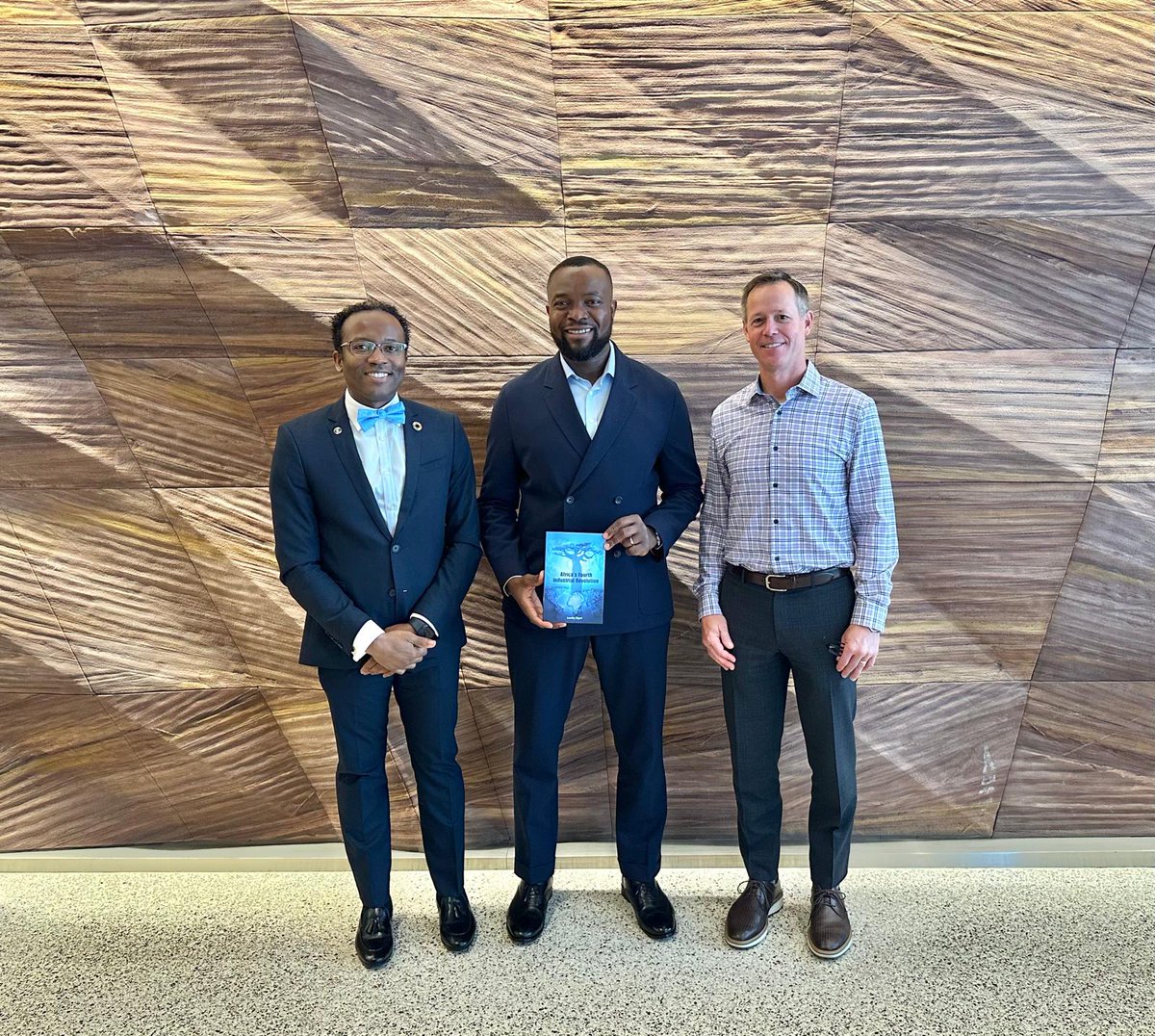 I expressed my deep gratitude to H.E. Dr. <a href="/bosuntijani/">Dr. 'Bosun Tijani</a>, Minister of Communications, Innovation &amp; Digital Economy of the Federal Republic of #Nigeria, for his extraordinary leadership by offering him a signed copy of my latest book, “Africa’s Fourth Industrial Revolution,”