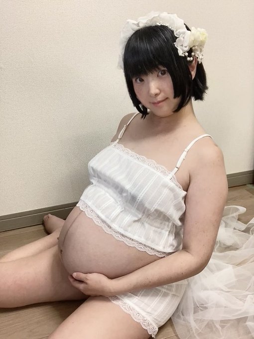 臨月(37週1日/10ヶ月) まゆらたんだよ〜(◍&acute;꒳`)b  出産日まで1週間切りました☺️ https://t.co/Jsd1OfBcID<a href="/tag/%E3%81%BE%E3%82%86%E3%81%AB%E3%82%83%E3%83%97%E3%83%AC"class="tags"><span>#まゆにゃプレ</span></a>