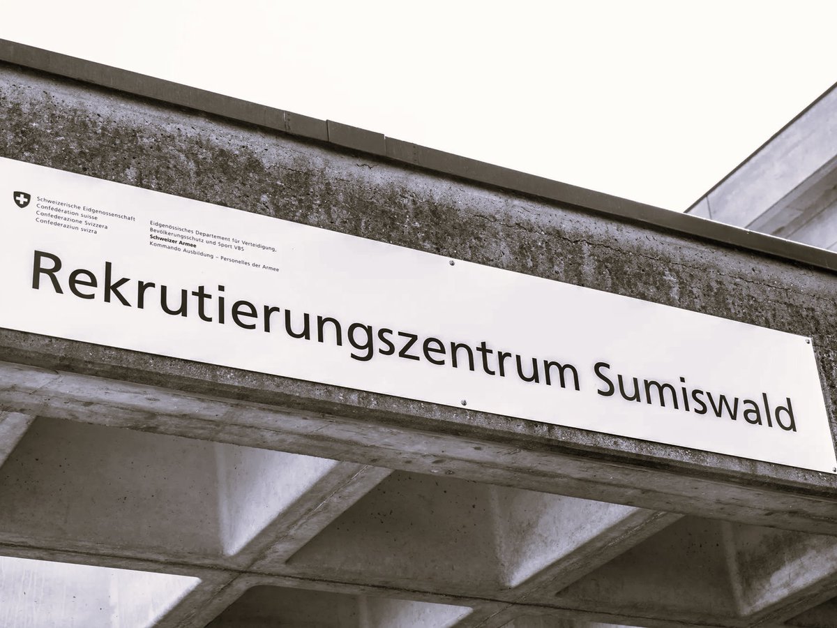 Danke ans Rekrutierungszentrum Sumiswald, dass ich gestern einen sehr spannenden, informationsgeladenen Tag mit tollenGesprächen und Einblick in den Rekrutierungsablauf der <a href="/schweizerarmee/">Schweizer Armee</a> erleben durfte!