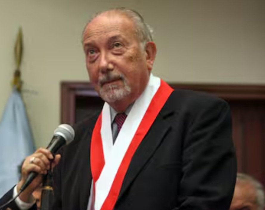 Reflexiones sobre la Constitución Viviente.
Nestor Pedro Sagüés
⬇️
dikaion.unisabana.edu.co/index.php/dika…

1942-2024. 

Muchas gracias Maestro por sus legados a la comunidad jurídica