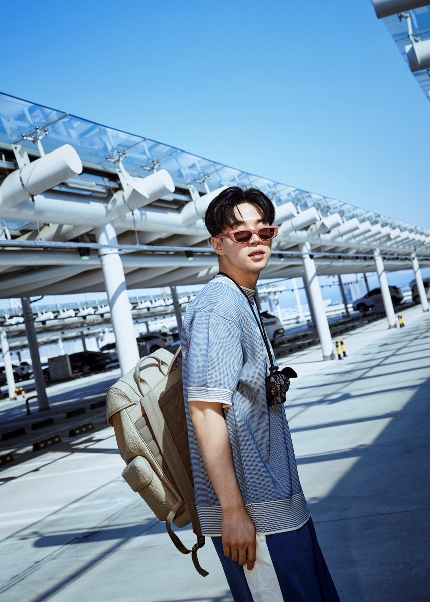 henrylau89's tweet photo. ✈️ with @Dior 
#DiorSummer25 https://t.co/TuiWq97T6h