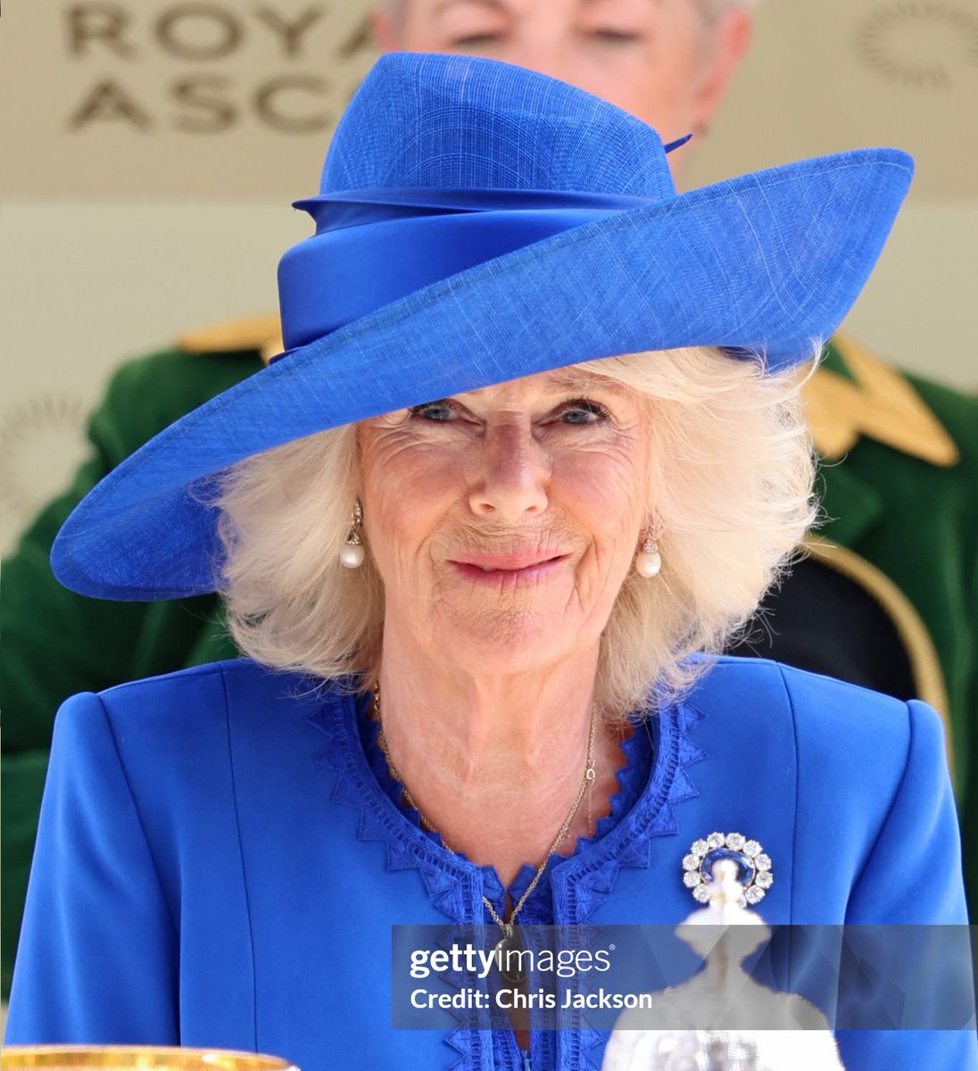 nocontxtcamilla's tweet photo. Seeing King Charles and Queen Camilla happy with their friends and their family (and their horses) brings me so much joy #randomthoughtoftheday https://t.co/tqQOPLy8XC
