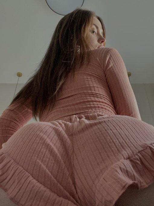 Watch Nikky 🌸's leaked NSFW photo on TwXstars