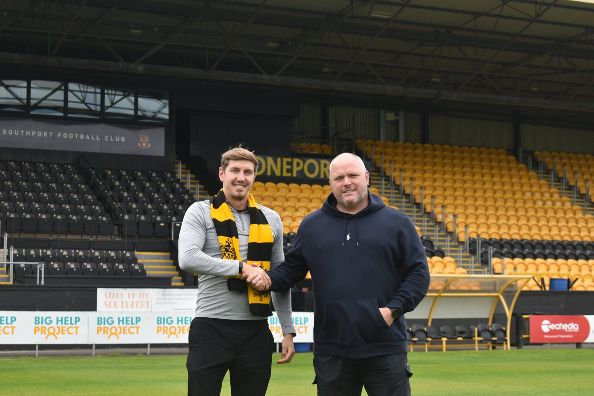 ✍️Tom Moore Signs for Southport FC.

After a fantastic season captaining Bury, Moore has chosen yellow and black for the 24/25 season.

Welcome to The Port, Tom! 🟡⚫️