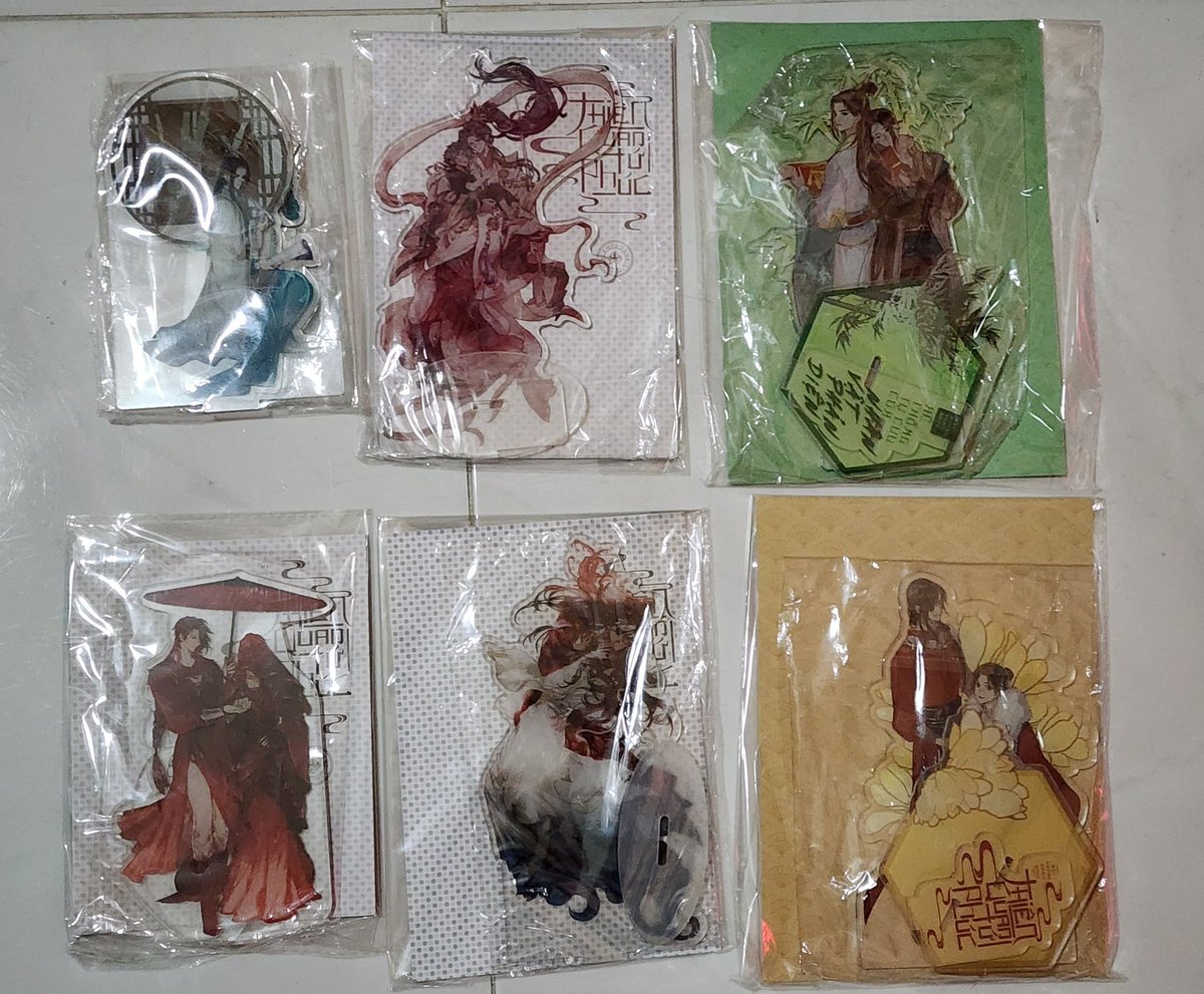 themerchhaven's tweet photo. EXTRA TGCF ERHA QJJ SVSSS MERCH FROM CAMPHONG 📢

HuaLian, RanWan, CeZhou and BingQiu standees, keychains, coaster from the official Vietnamese publisher.

Only VN-SG-INTL shipping will do! Please DM! https://t.co/znveYAgdtt
