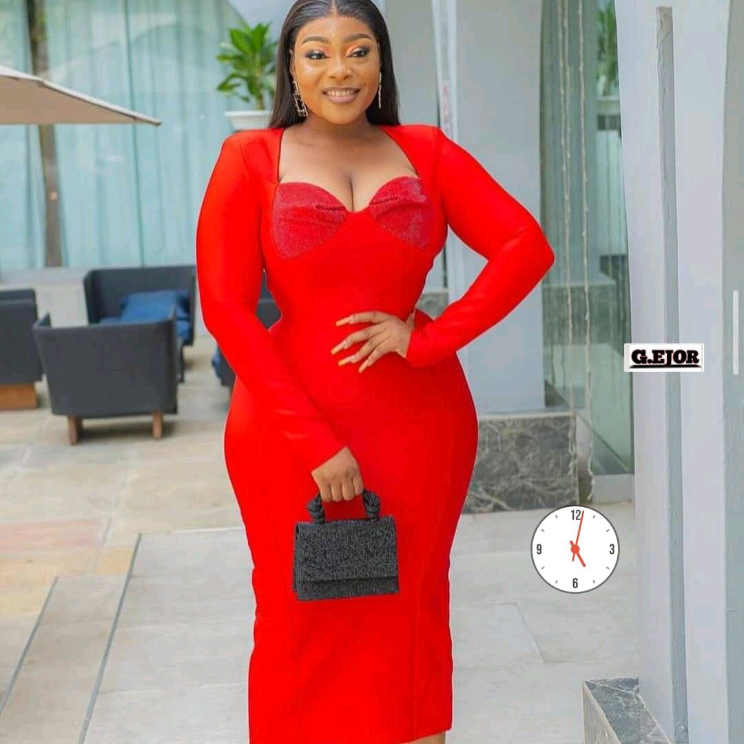 belstoresng's tweet photo. To make a purchase, send a DM or WhatsApp (0906 057 5059). Link on bio

Item: Luxury Gown Available 
Price: 16,000
Size:M, L ,XL 

#Belstores #Belstoresng #Beloriginals
#Steeze #Ijebu #Yoruba #Beyonce #SeunTizzle #Wike #Rivers #Portugal https://t.co/OQHjkeei5I