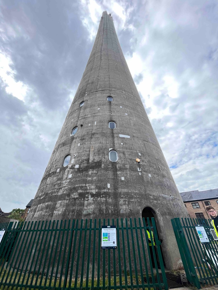 A massive well done to Joe McManus who took on the 418ft lift tower to raise money for Hope on Saturday. He has raised over £500 for us, thank you Joe! 

justgiving.com/page/joemcmanu…

#AbseilforHope