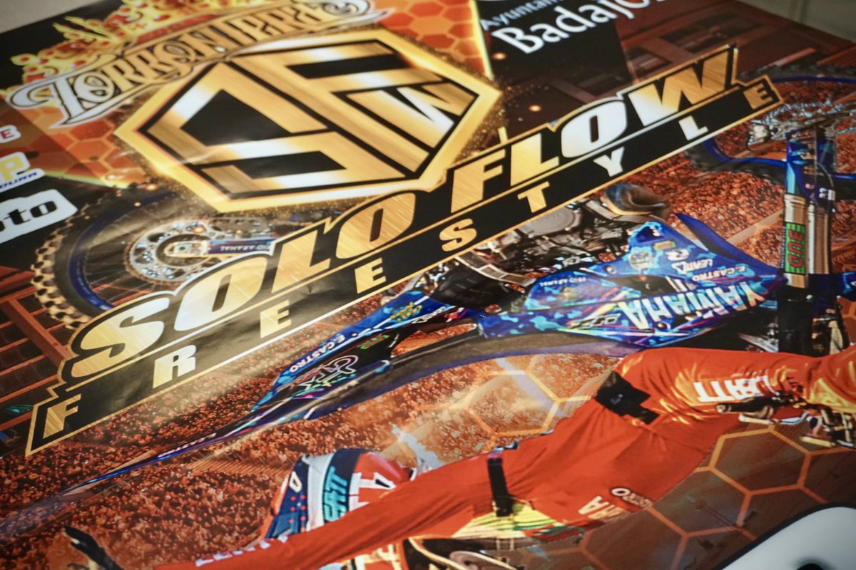 aytodebadajoz's tweet image. 🔥 El 13 de julio el estadio #NuevoVivero de #Badajoz acogerá el espectáculo #SoloFlow #Freestyle

➡️ Contará con un cartel de 12 pilotos nacionales e internacionales.

📹 Esta mañana el concejal Juan Parejo ha presentado el evento en rueda de prensa.

youtube.com/live/fXi5mPDlC…