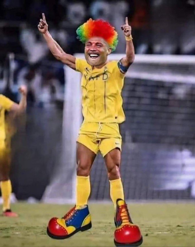 Becket51770582's tweet photo. cr7 quand c pas luxembourg en face https://t.co/PjjyJBPgAb