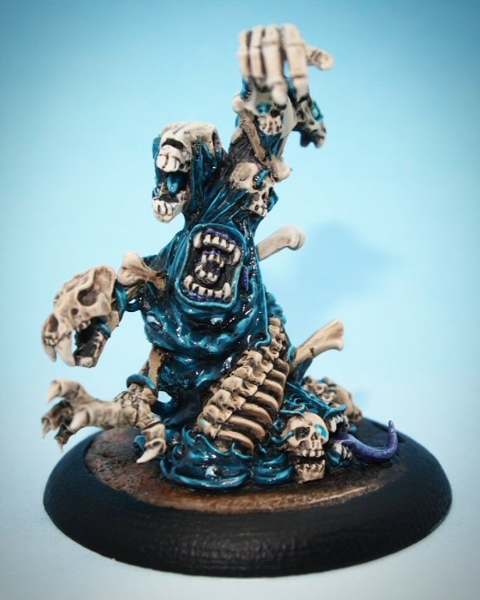 Tim_Prow's tweet image. Great news, our Bone Construct is back in the shop!! diehardminiatures.com/product/urrglu… Dead towns and burial grounds are home to many an evil creature. Here Urr'gluk began to form, taking on the bones and absorbing the rancid flesh of the dead, adding and melding their abdominal forms.