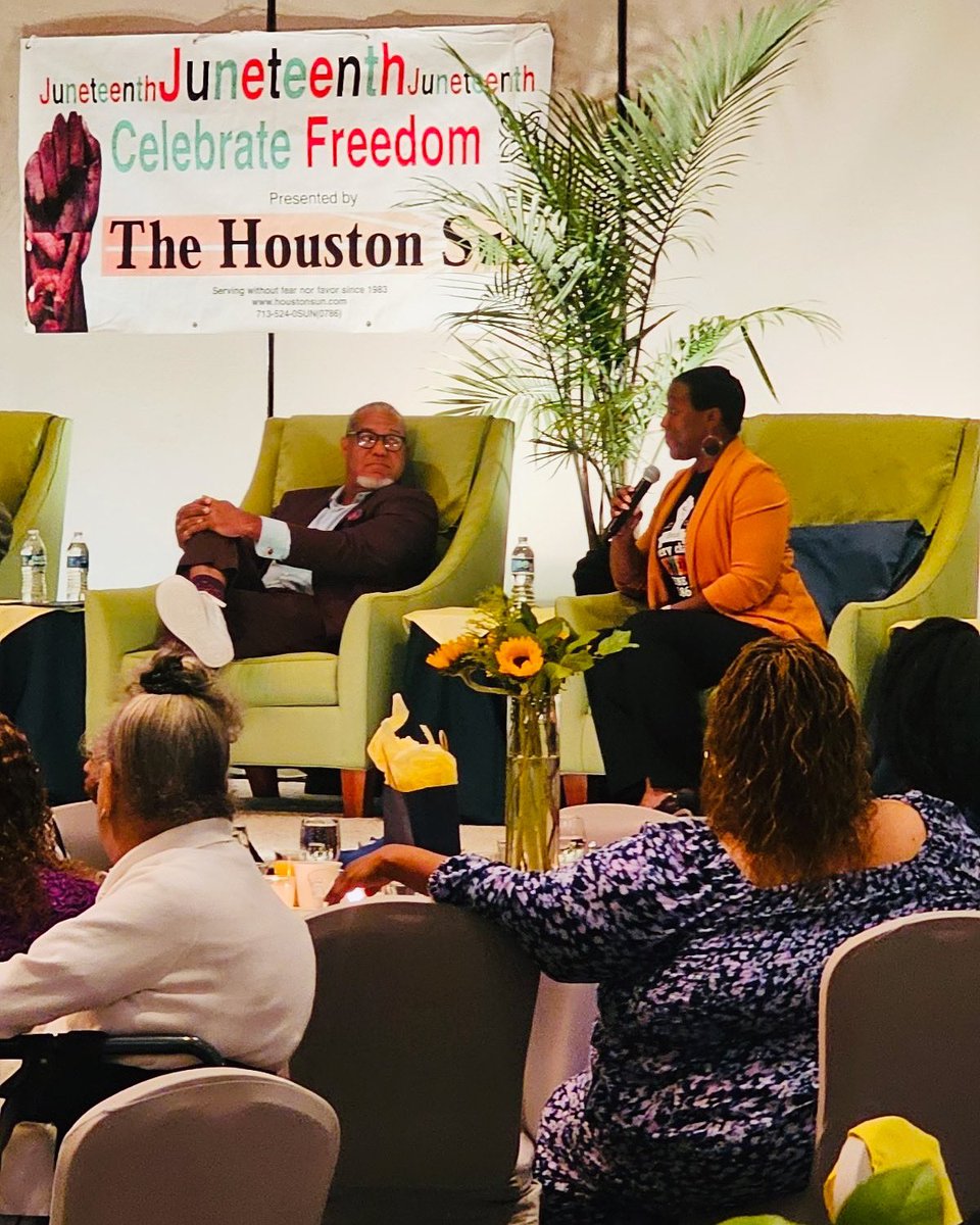 It was an honor to be a guest panelist speaker at this year’s Houston Sun Juneteenth Breakfast alongside Representative Jarvis Johnson and others. 

Any opportunity I have to speak of the importance of addressing mental health and overall wellness in the community…I’m there! 💚