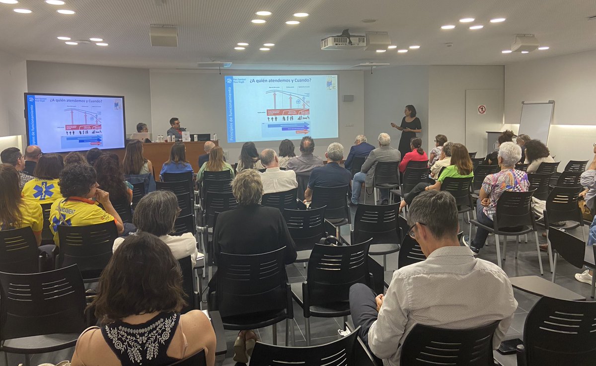 gestiosanitaria's tweet photo. @jbarrubes @AntaresConsult @AQuAScat @elimonramirez @CorpoSalutMS @CAPSBEsq @martanavarroBCN @conteljc @semgencat @hospitaldelmar @perevirgilicat Coneixem a fons l’hospitalització a domicili de l’atenció intermèdia amb Laura Mónica Pérez, cap clínica de geriatria ambulatòria i domiciliària del @perevirgilicat #ATDOM https://t.co/o0DsCWgiu7
