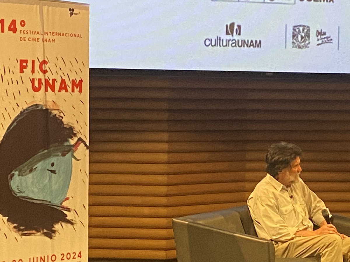 Lo vivido ayer en <a href="/FICUNAM/">FICUNAM</a> en la charla de ese señorón que es VÍCTOR ERICE fue esplendoroso. Uno de los mejores momentos en la historia en un festival que ha tenido su buena dosis de ellos. 

Erice colmó el lugar de generosidad, de sabiduría, de humildad y de humor. ¡Un maestro!