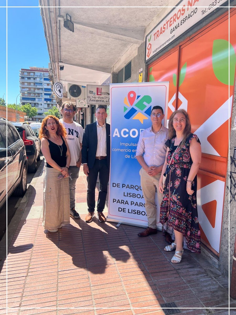 AcopalAsoc's tweet photo. Reuniones constructivas 
Nos hemos reunido con el concejal de seguridad ciudadana @DavidLopezAlc  para tratar el tema de la seguridad en el parque de Lisboa ..

#SeguridadCiudadana
#ComerciosSeguros
#Alcorcon
#ParqueDeLisboa
#SeguridadEnComercios
#ComunidadSegura https://t.co/44Rqrcy93r