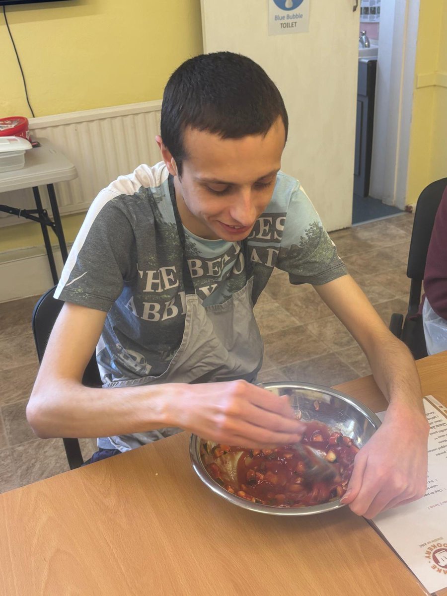 CityMencap's tweet photo. It's #LearningDisabilityWeek and our 'I, Too, Am Able' campaign.  Helping service users develop their independent living skills is a key part of our work.  As you can see from the photos, it brings lots of joy too!

#learningdisabilitysupport #independentliving #Chelmsford #Essex https://t.co/2VDa7ItwPi
