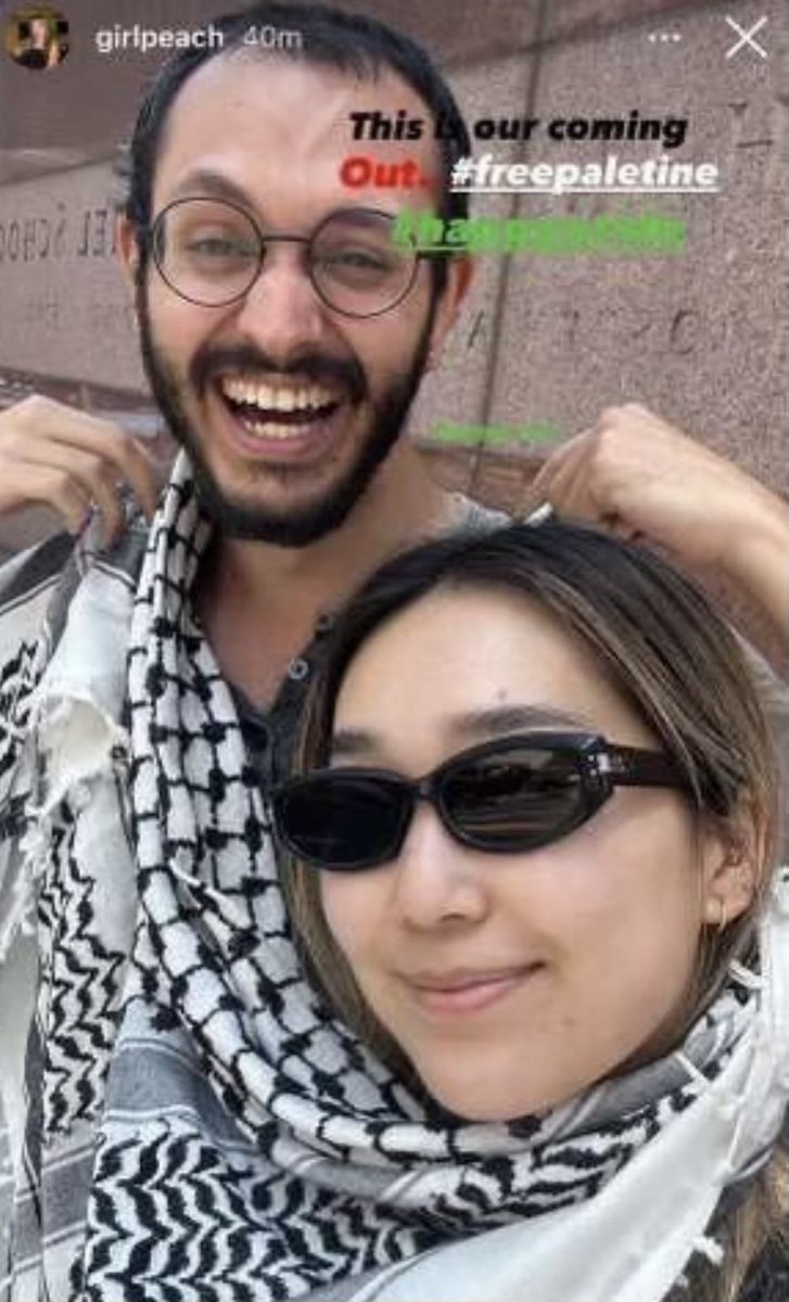 StopAntisemites's tweet image. NYC - two teachers from the Jewish @HeschelSchool post themselves in a keffiyeh terror scarf, causing outrage amongst students and families. 

The teachers have been identified as Samuel Bischof and Jessica Lee.