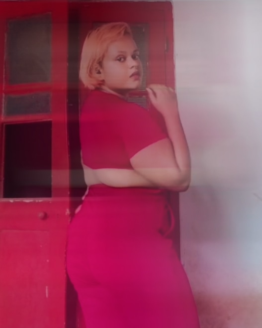 ItsGoddessMel's tweet photo. Hey it's your Goddess Mel ❤️. Check my bio my little piggies. https://t.co/aSiM9dMXuo