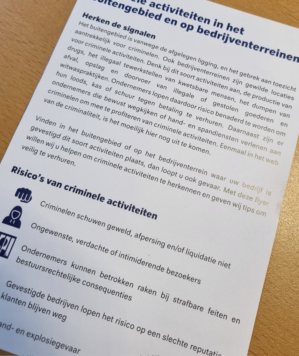 Vandaag de eerste kennismakingsgesprekken gevoerd in het buitengebied/het Noordeinde te #Waddinxveen. Contactgegevens van de #wijkagent achter gelaten, maar ook info gehaald over de bedrijven die er zitten.  Tevens preventietips achter gelaten in het kader van #ondermijning.