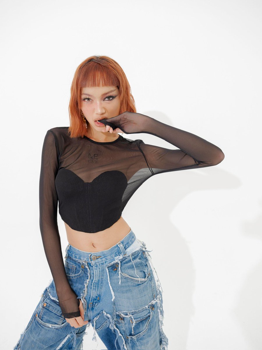 bini_gwen's tweet photo. 06.19.03 https://t.co/tEoDiTexnd