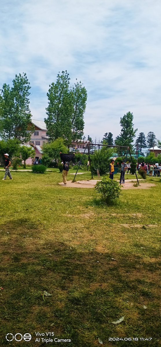 The best part of Eid is seeing kids enjoying themselves.❤