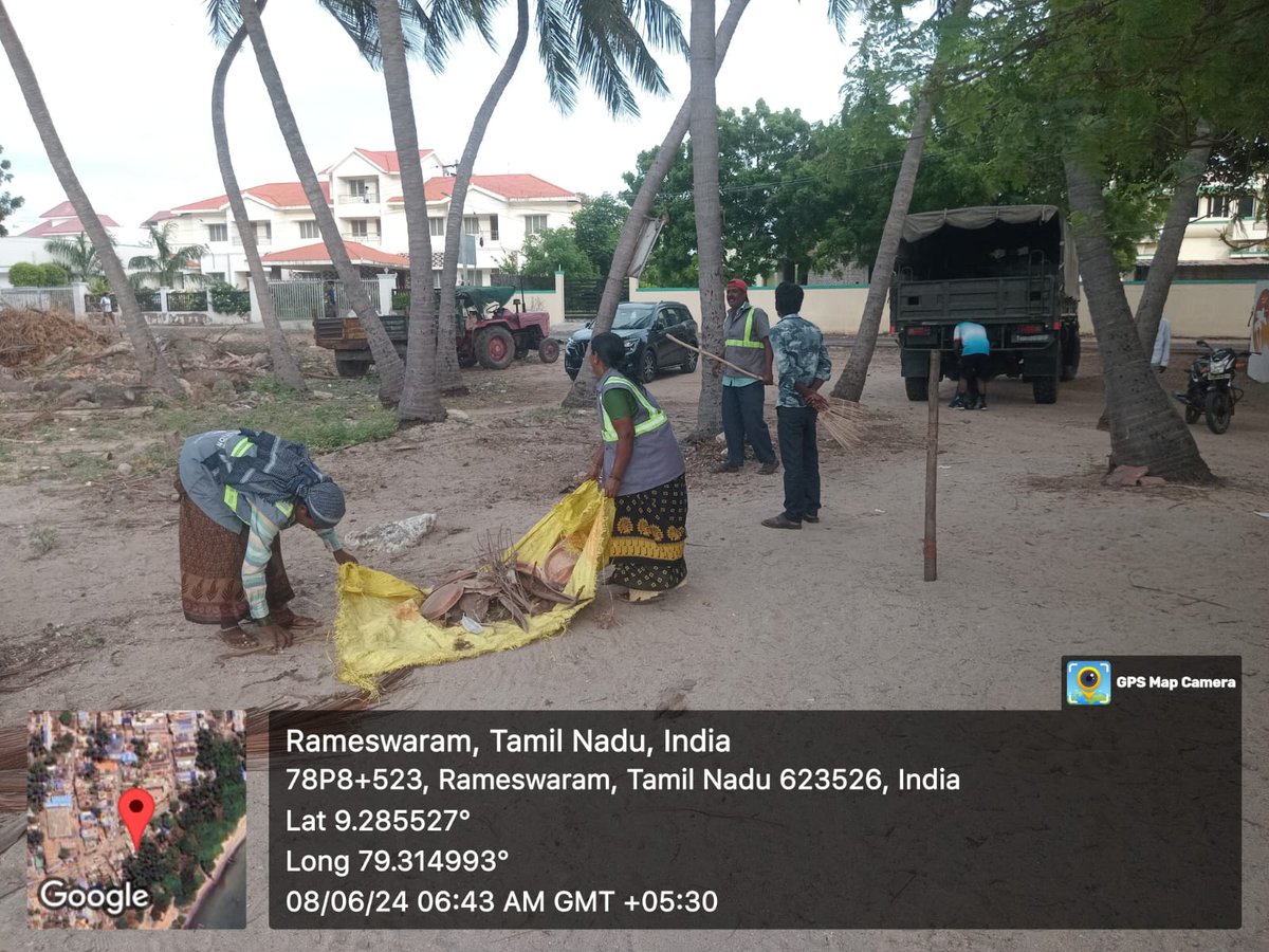 RameswaramMpty's tweet photo. @SwachhBharatGov  Cleanliness drive at Beach in Rameswaram Municipality @RameswaramMpty #MyCleanIndia https://t.co/CViuF8Wm12