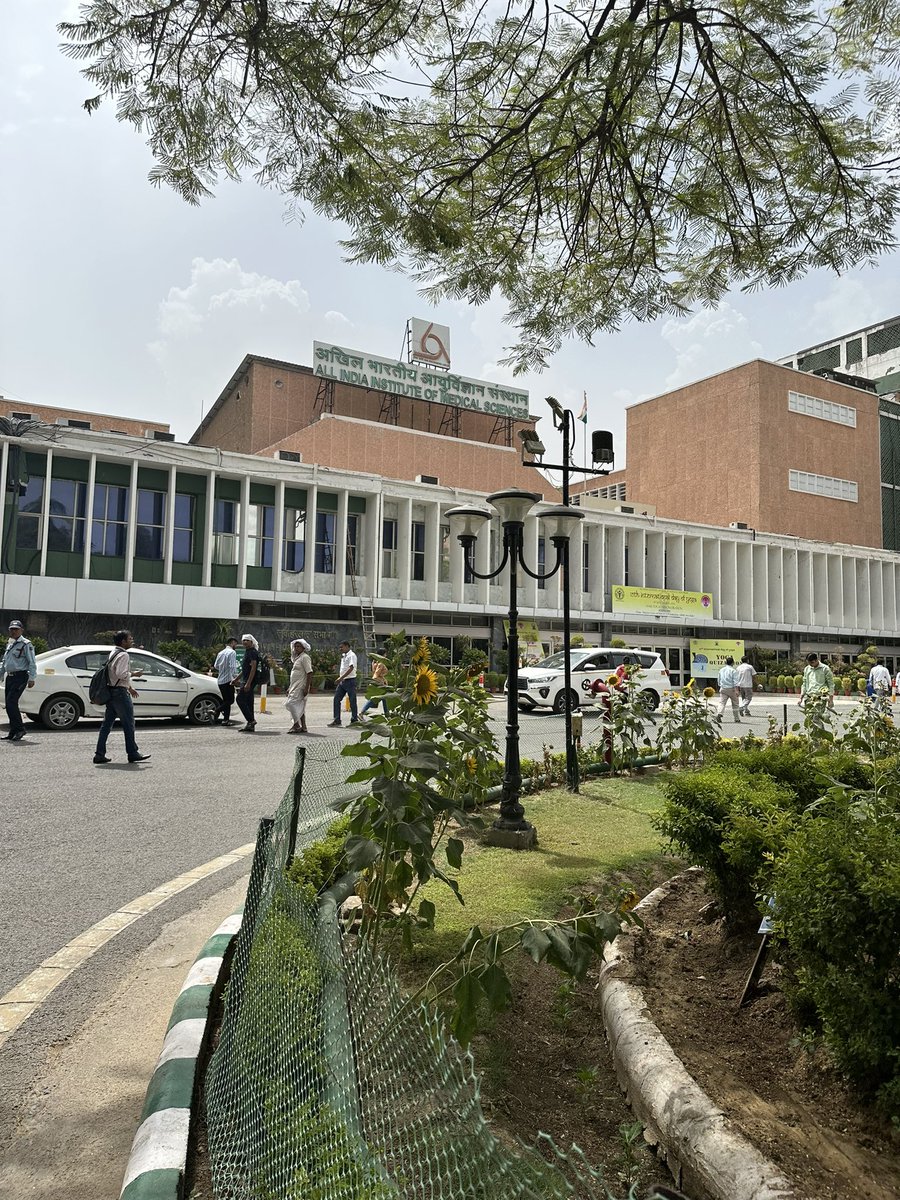 First day down at the world-renowned All India Institute of Medical Science - <a href="/aiims_newdelhi/">AIIMS, New Delhi 🇮🇳</a>! Thanks to both the <a href="/AmerUrological/">Amer. Urol. Assn.</a> and <a href="/usioffice/">Urological Society of India 🇮🇳</a> for this great exchange opportunity. Can’t wait for #thebestofaua in a few days!