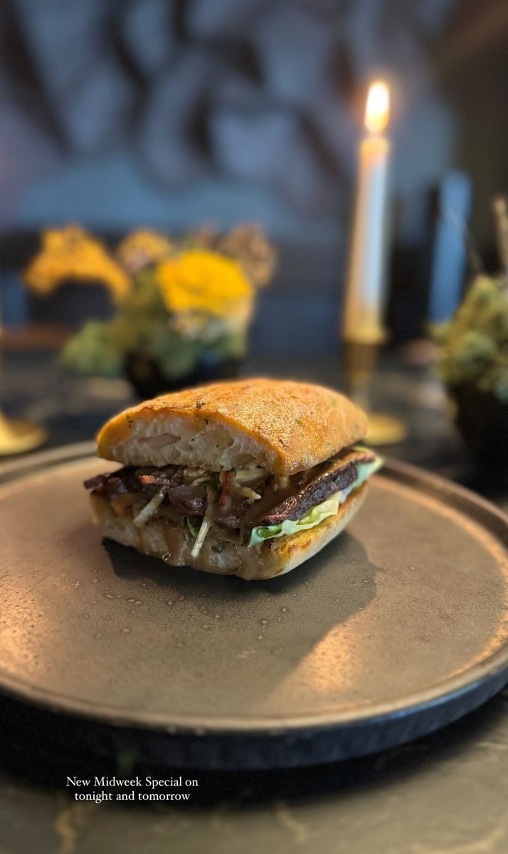 cona_restaurant's tweet photo. Steak au poivre / Frites Sandwich 
Midweek Special at Cona https://t.co/Z2ywYuNzSV