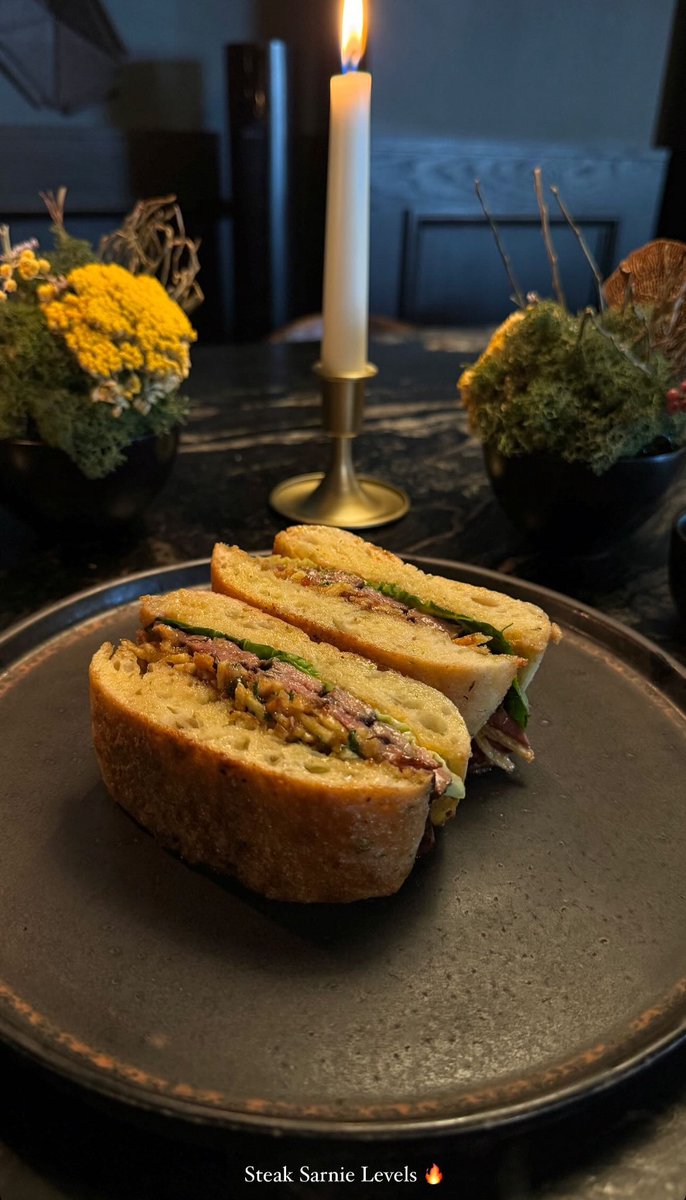 cona_restaurant's tweet photo. Steak au poivre / Frites Sandwich 
Midweek Special at Cona https://t.co/Z2ywYuNzSV