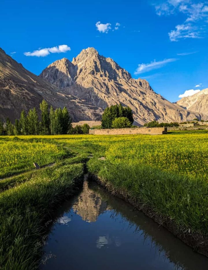 munawarspicher's tweet photo. Hometown-Shimshal Valley, Gilgit Baltistan known as the valley of mountaineers🧗🏔️🇵🇰

#shimshalvalley #hunza #pakistan https://t.co/0uCpB8mwJm