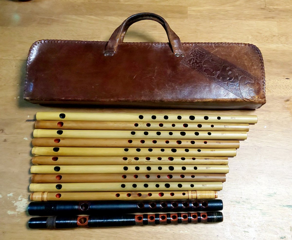 ごめんなさい。 笛を作っていただいたのは、鳳聲晴由さんが正解です