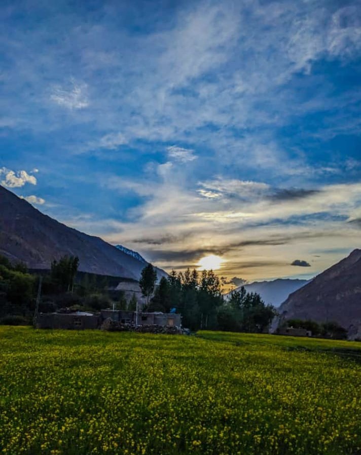 munawarspicher's tweet photo. Hometown-Shimshal Valley, Gilgit Baltistan known as the valley of mountaineers🧗🏔️🇵🇰

#shimshalvalley #hunza #pakistan https://t.co/0uCpB8mwJm