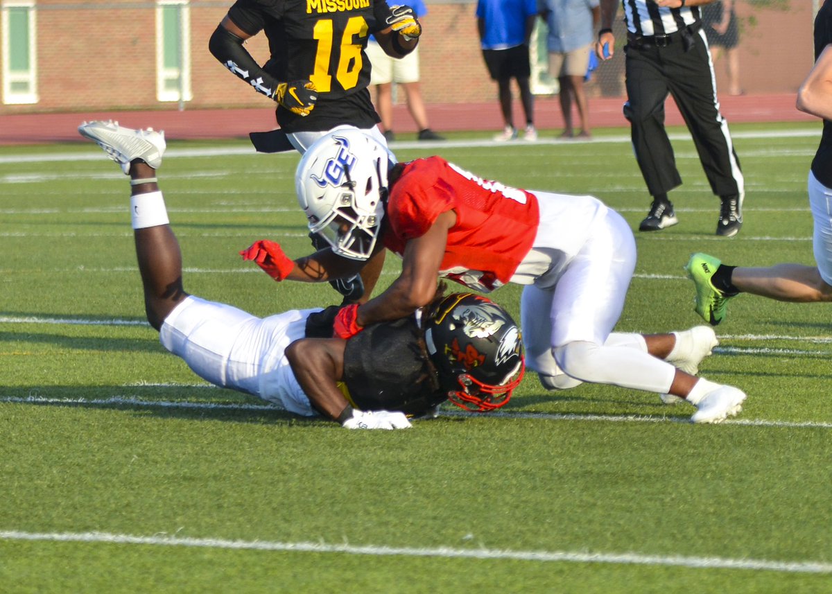 markos42's tweet image. Some more pictures of @elijah_porterrr &amp;amp; @cam3ronport3r at the @The_GKCFCA all-star game. @GETrailblazerFB