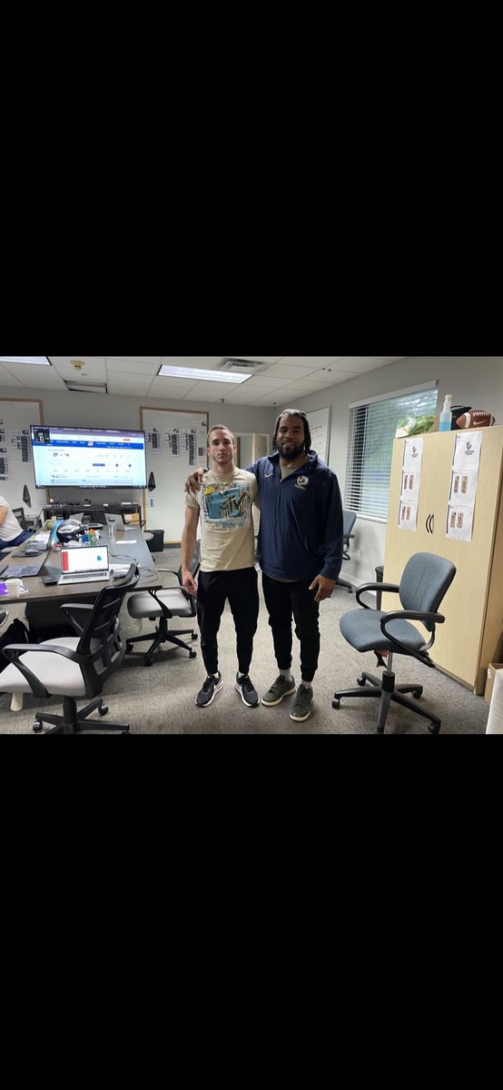 Dimitri Kelly tweet media