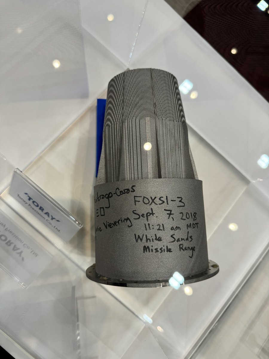 Xray_Sun_jp's tweet photo. パシフィコ横浜で開催中の国際会議SPIEに、国立天文台のブースが出展中です。そこでは、太陽X線観測ロケット実験FOXSI-3に搭載した、金属3Dプリンター製のプリ・コリメーターも展示しています。我々と東レ・プレシジョンさんとの共同開発品です。宇宙に行って戻ってきたという点でも珍しい一品です。 https://t.co/l6fjrqr1Td