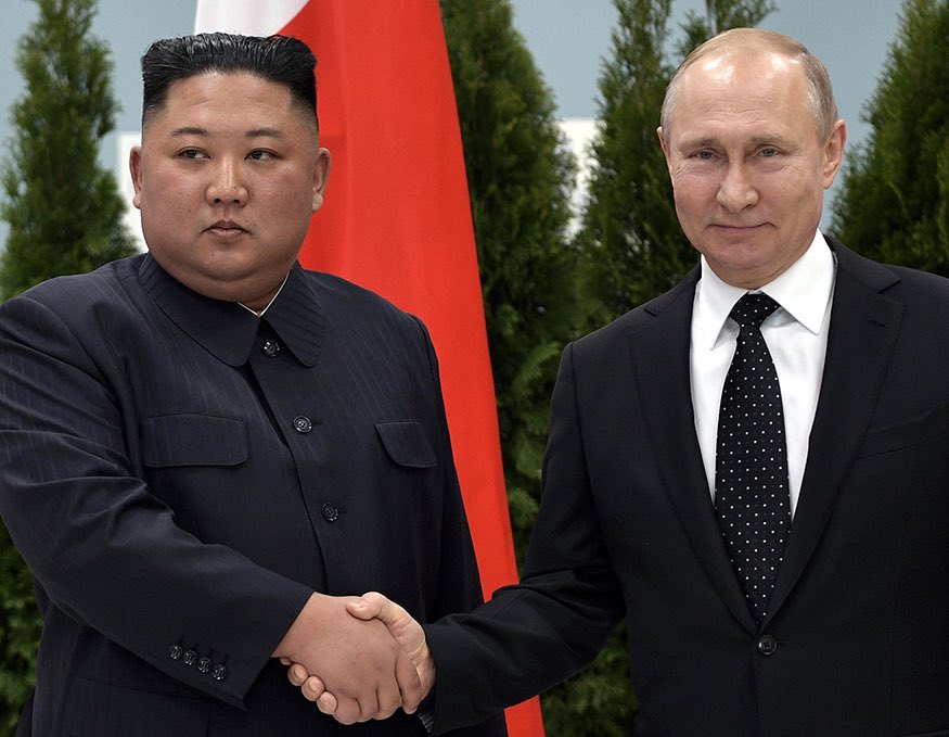 ClaudioPagliara's tweet photo. Impegno di mutua assistenza militare tra Putin e Kim Jong-un: un altro segno che siamo entrati nella seconda guerra fredda, come ho scritto nel mio libro “La tempesta perfetta”.
#Putin #KimJongUn #MutualDefense #MilitaryAlliance #SecondColdWar #Geopolitics #ThePerfectStorm https://t.co/FL8gKboq9h
