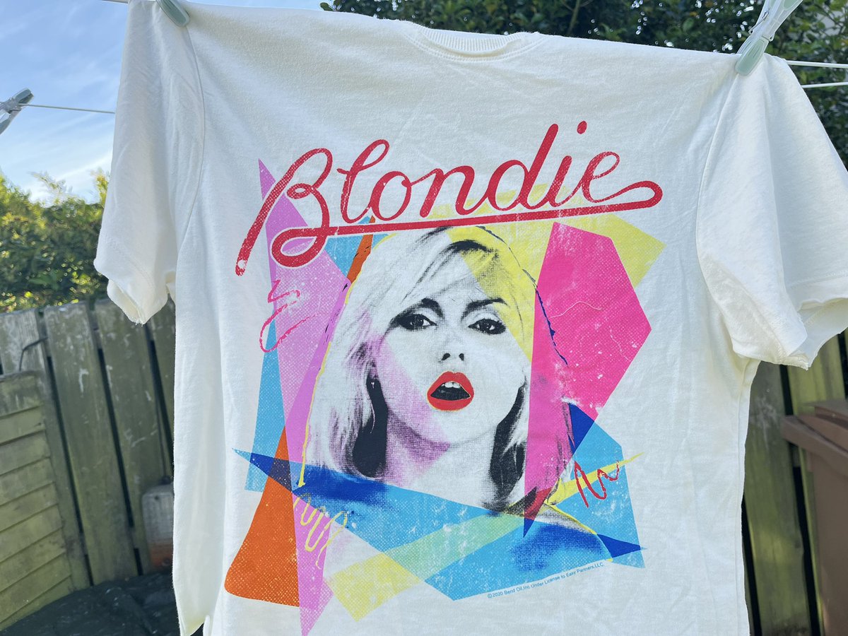 mlchealth's tweet photo. The Ormeau Road looking mighty fine for @BlondieOfficial tonight because #Everylittlethingshedoesismagic Sun’s out we are #Madaboutyou @OfficialSting 😎 https://t.co/W6j2P4NWvP