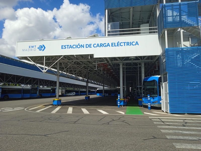 EVECTRA_ES's tweet photo. Nos encontramos de visita en el icónico Centro de Operaciones Carabanchel de @EMTmadrid⚡

EVECTRA realizará los trabajos de Coordinación de Seguridad y Salud y Dirección de Obra, en el marco de la Fase 4 del proyecto. ¡Continuamos trabajando! 🤝 

#ingeniería #movilidadelectrica https://t.co/XmOl09CwXA