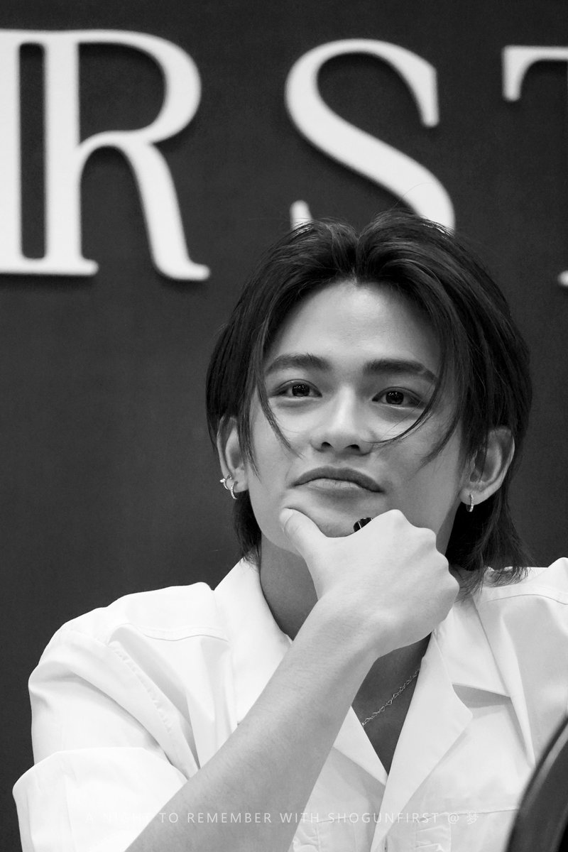 Elaine1991321's tweet photo. 🖤
#ShogunFirst1stfansign
#DeepNightTheSeries
#shoguunn #firstpiyangkull
@shoguunn https://t.co/zan79Hqd3S