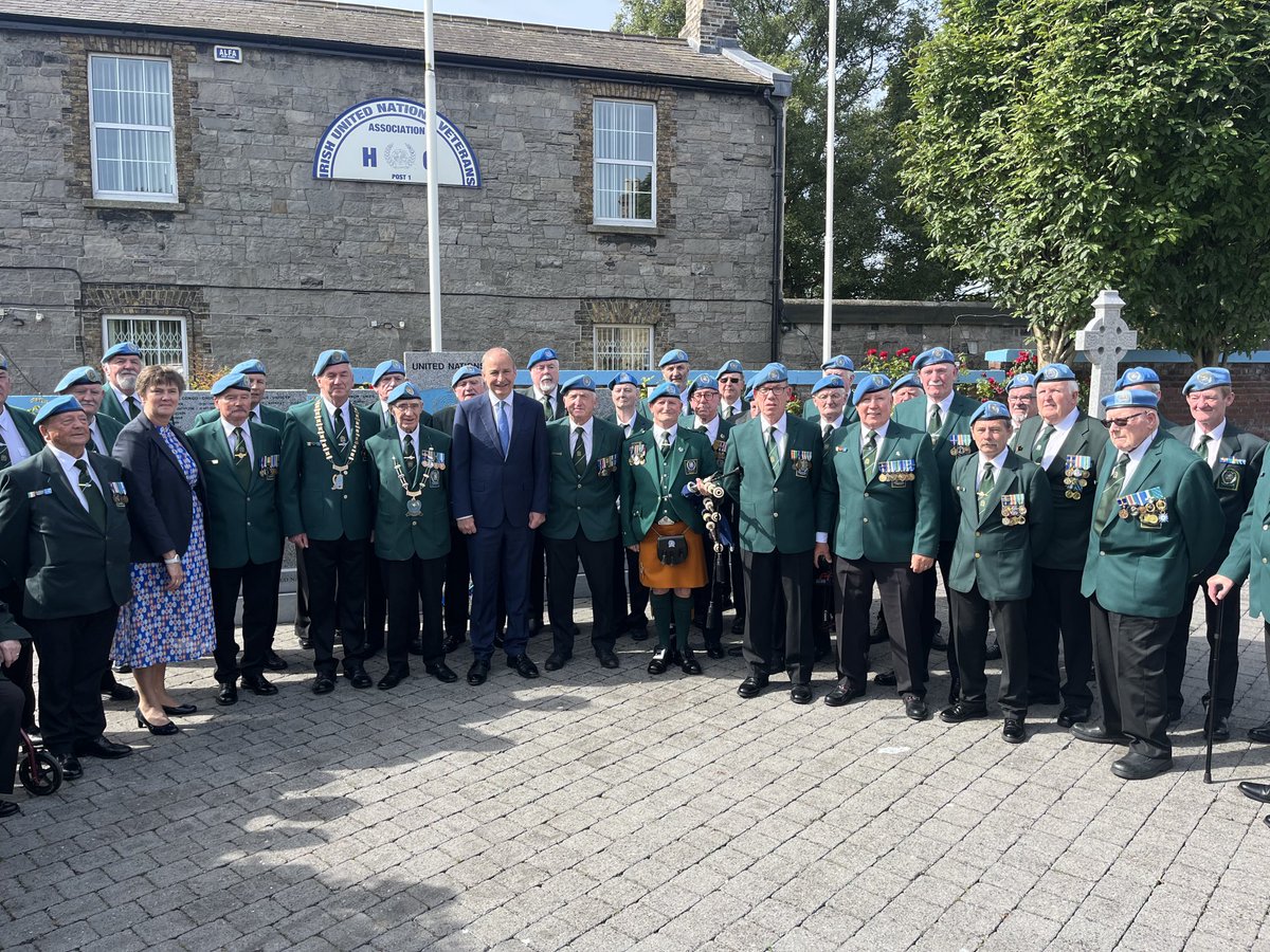 Michael Thompson tweet media