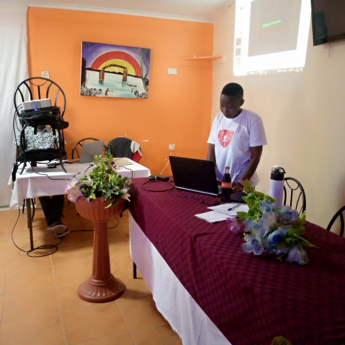 magharibihub's tweet photo. Cyber security training.  #CyberHygiene4SMES @eshihanda  @giz_gmbh @CountrywideHubs @ASSEKnews https://t.co/qZVEUInUwA