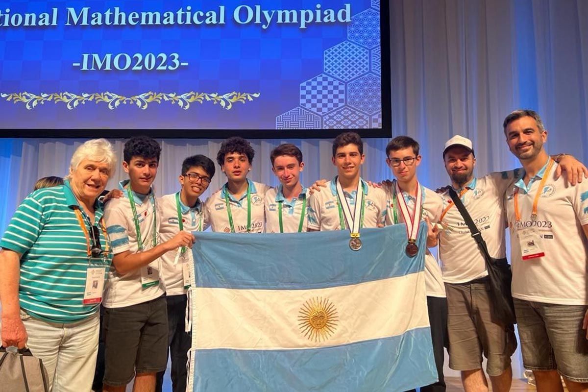 tiempoarg's tweet photo. No hay plata, tampoco para la educación: Villarruel rechazó el pedido de fondos de 6 estudiantes seleccionados para viajar a competir en la Olimpíada Internacional de Matemática.

✍🏽 @lucianamagali | https://t.co/RsZk3K4iPU https://t.co/JkLMIaW8vf