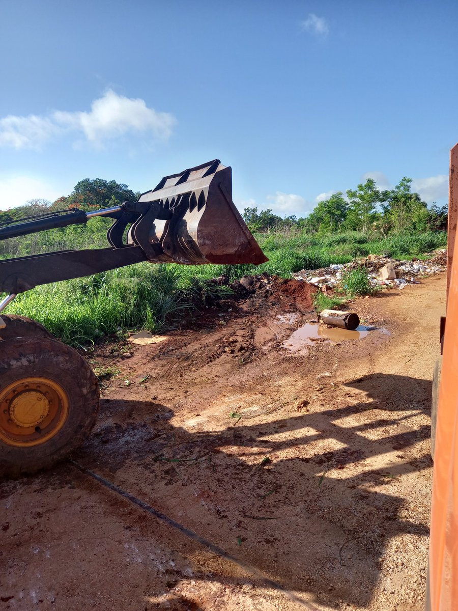 SanchezDol86052's tweet photo. Saneamiento Ambiental en el municipio de Guira.
#GEArtemisa
@GladysArtemisa @RicardoArtemisa @SergioArtemisa
@ComunalesVive https://t.co/1UWgDggzkO