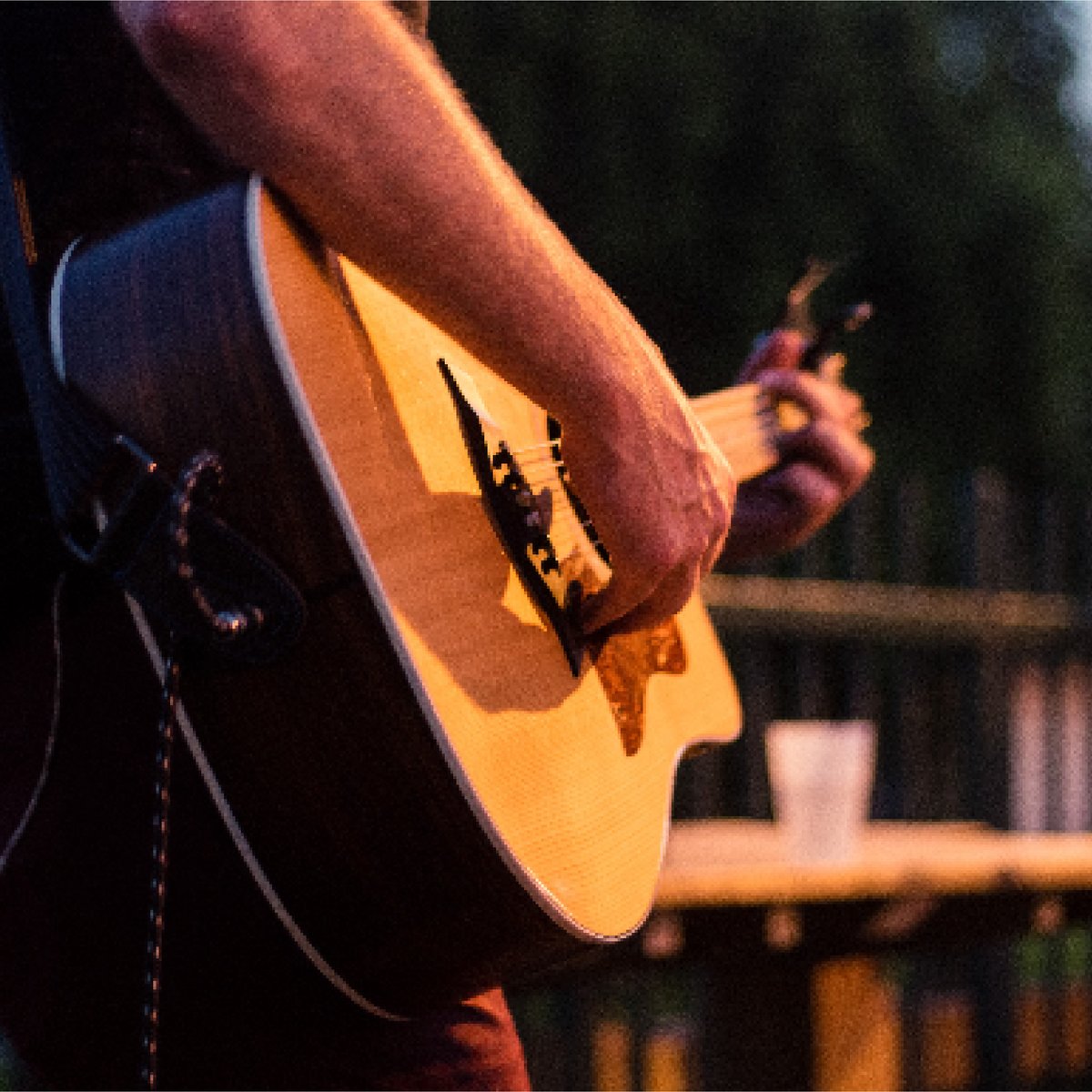 Arriba l'estiu i amb ell, els nostres Capvespres del Llac🌄El pla perfecte per als dijous de Juliol; música en viu i degustació de tapes en un entorn màgic💫
Consulta el cartell de la nostra 7a edició 
📲Reserva la teva taula al 973651120 (servei exclusiu de menú de tapes)