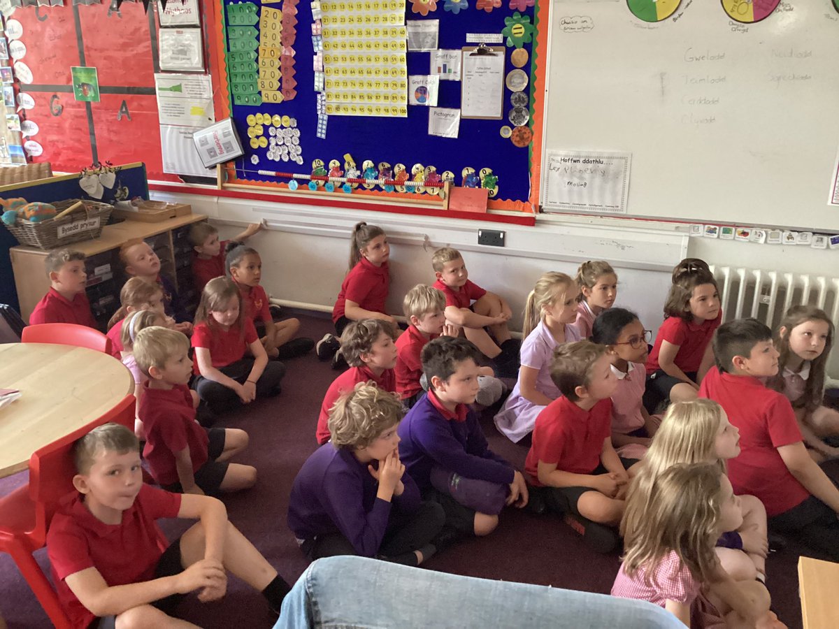 Ysgol Gymraeg Bro Teyrnon tweet media