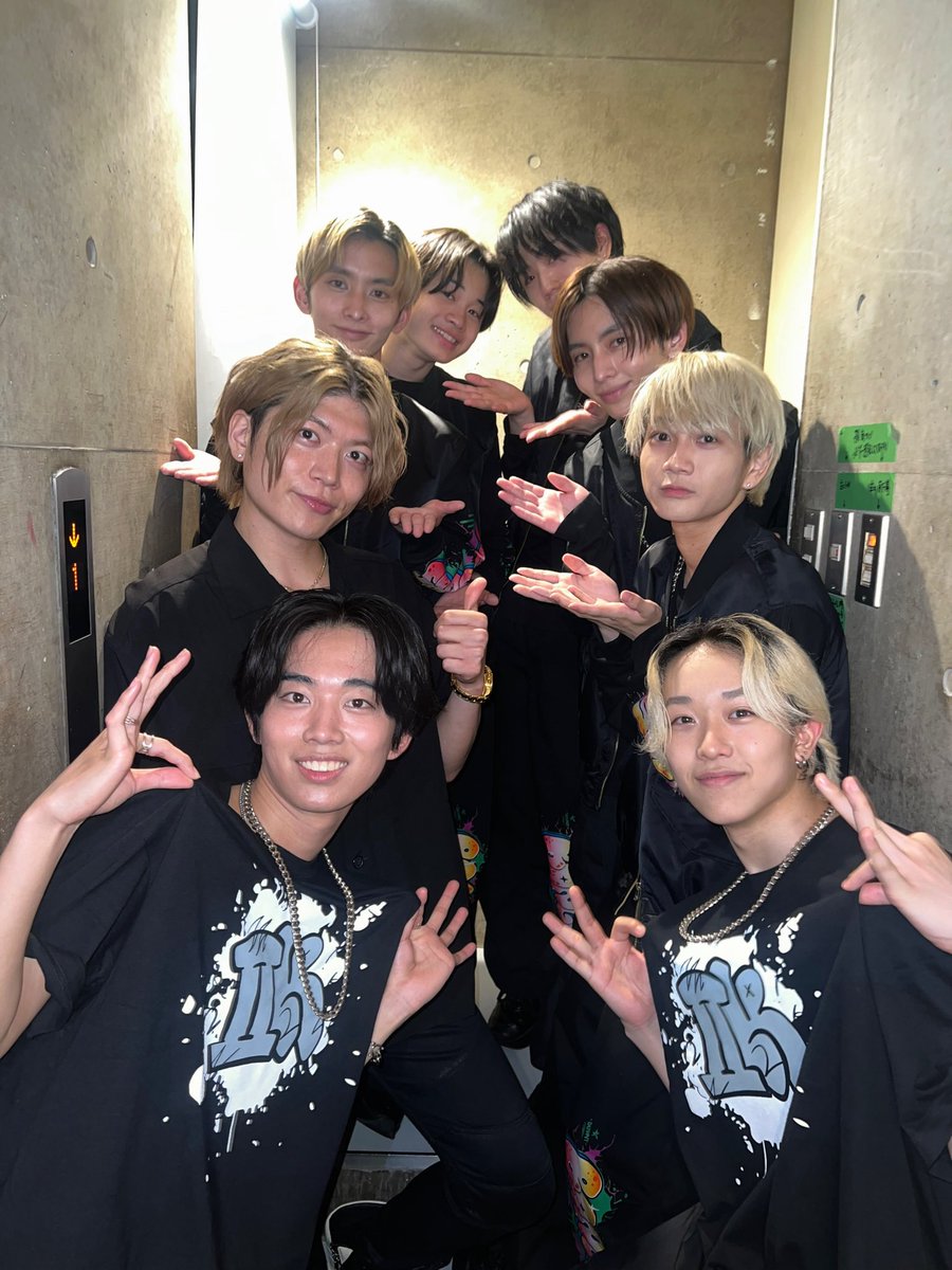 BANGERS_staff's tweet photo. 📸

────────────

2024.06.19
KENTO.i Birthday Fes

────────────

@ivvy_kento_i さん
素敵なイベントに呼んでいただき
そしてお写真も撮っていただきありがとうございました！！🔥🔥

#BANGERS 
#BG7 https://t.co/dtH6SaZu11