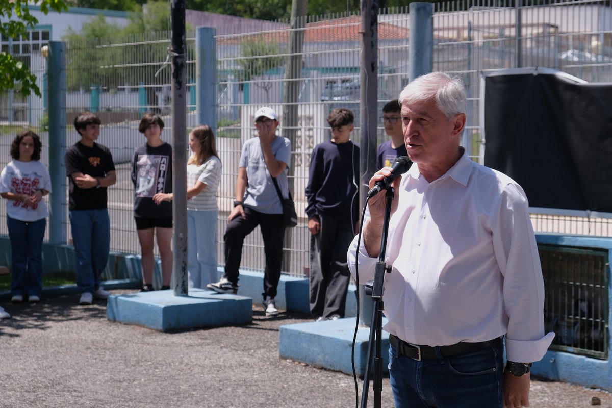 cmcadaval's tweet image. Dia 11 de junho, o Agrupamento de Escolas do Cadaval (AEC) recebeu, pelo 14.º ano letivo consecutivo, o Galardão da Eco-Escolas, reconhecimento que se deve à colaboração do Município com o AEC na implementação do programa Eco-Escolas durante o ano letivo 2022/23.
#cadaval