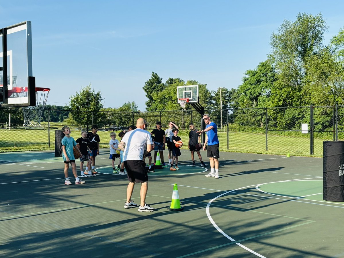 🥞🍩Breakfast Club🧇🍳 JUST GOOD DRILLS, REPETITION &amp; CONSISTENCY. 
@ hoopologymd.com/clinics-traini…
